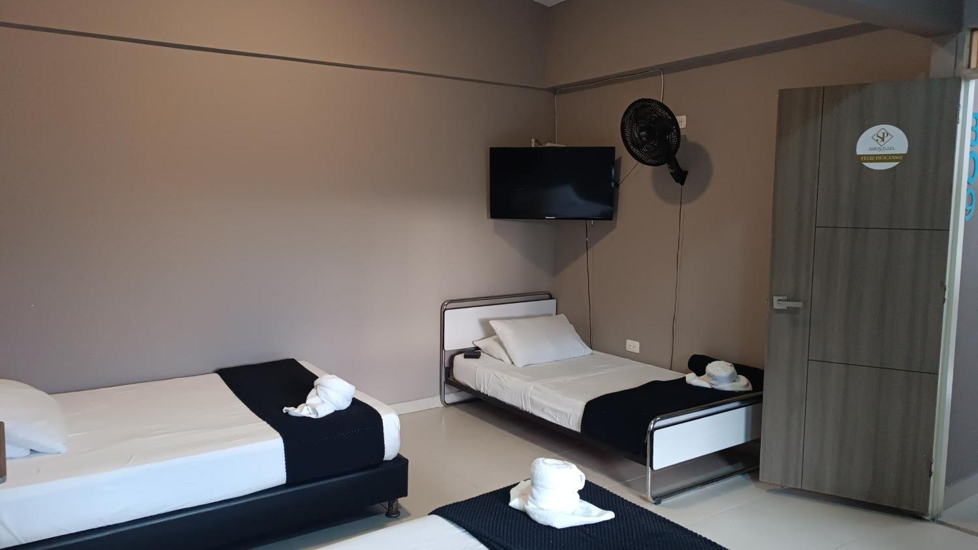 Hotel Simon Plaza Pereira Kültér fotó
